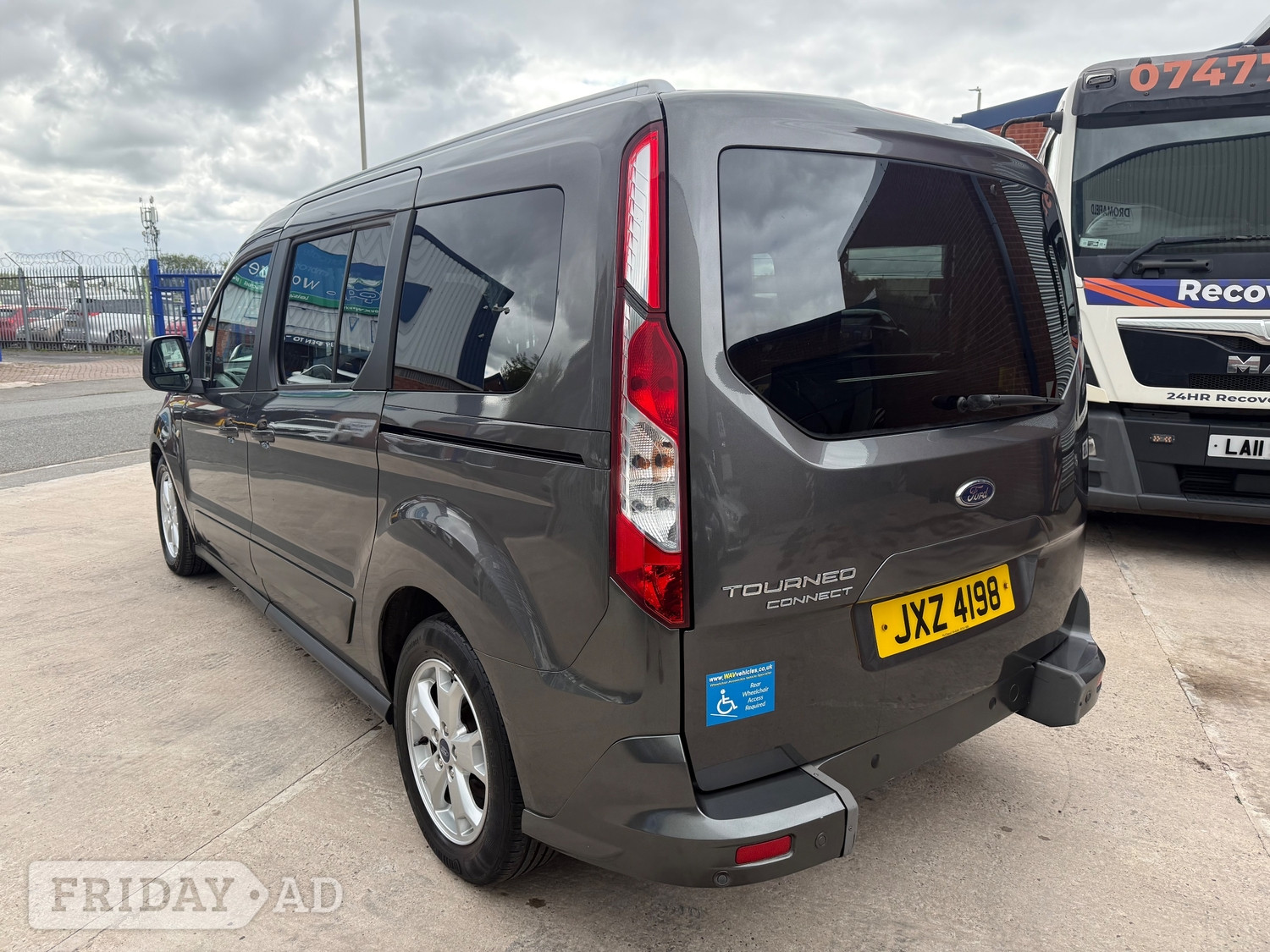 Ford Grand Tourneo Connect 2016 - Cars