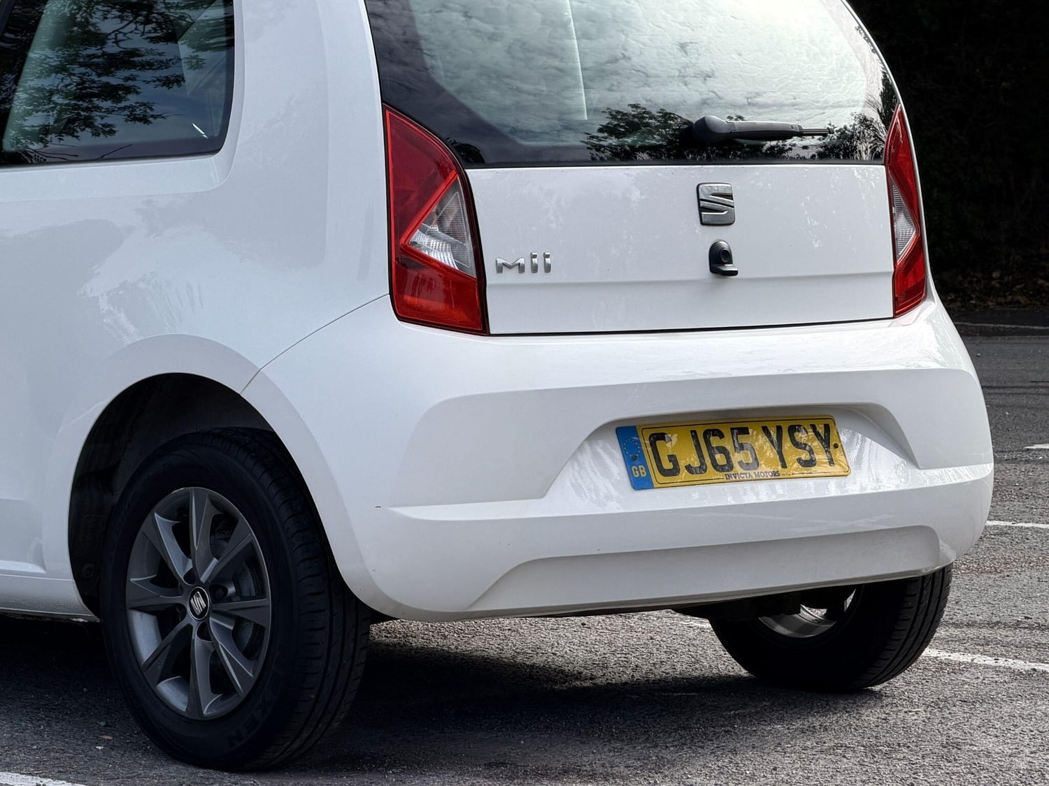 SEAT Mii 2015 - Cars in East Molesey