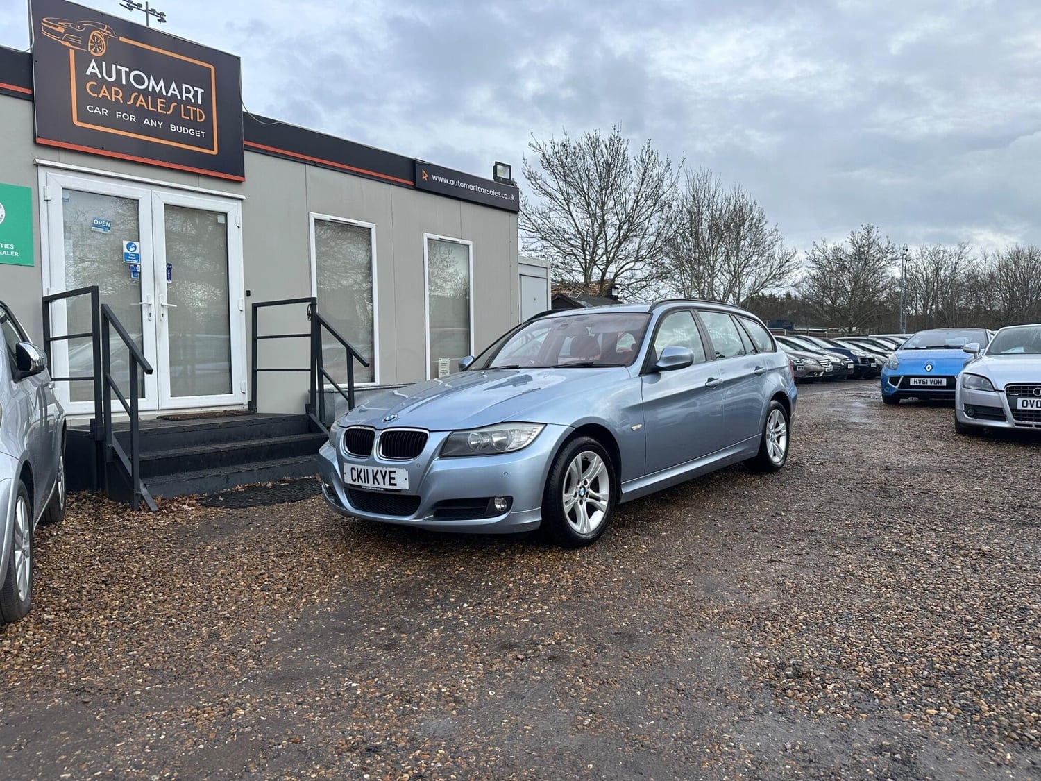 [ berth ]BMW 3 Series