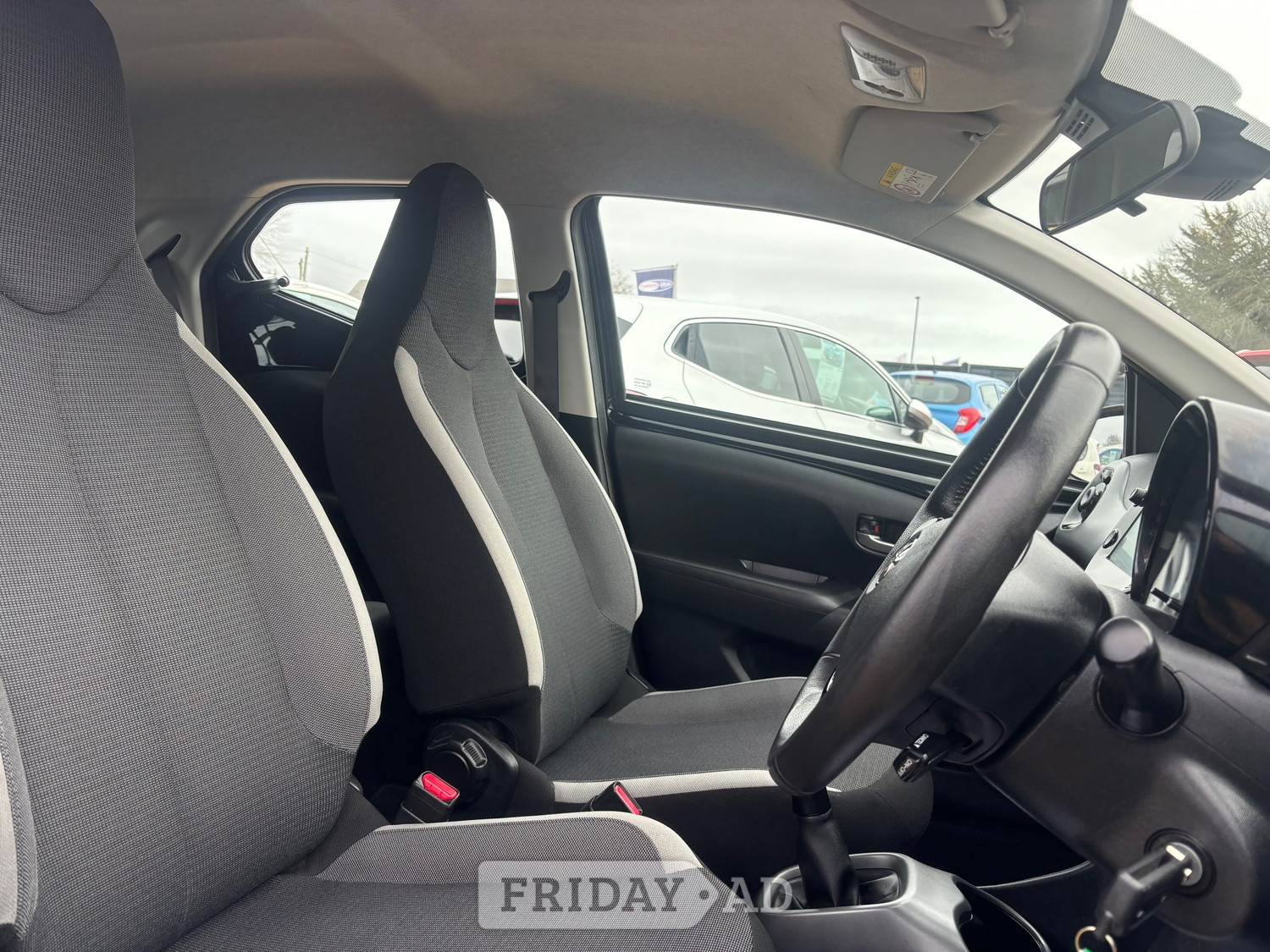 Toyota Aygo 2022 - Cars