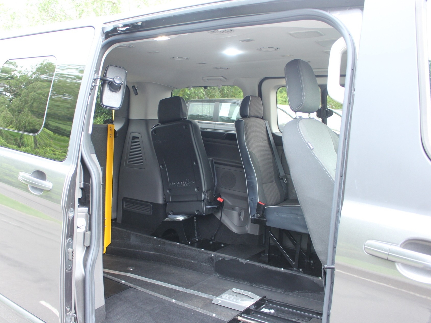 Ford Tourneo Custom 2022 - Cars