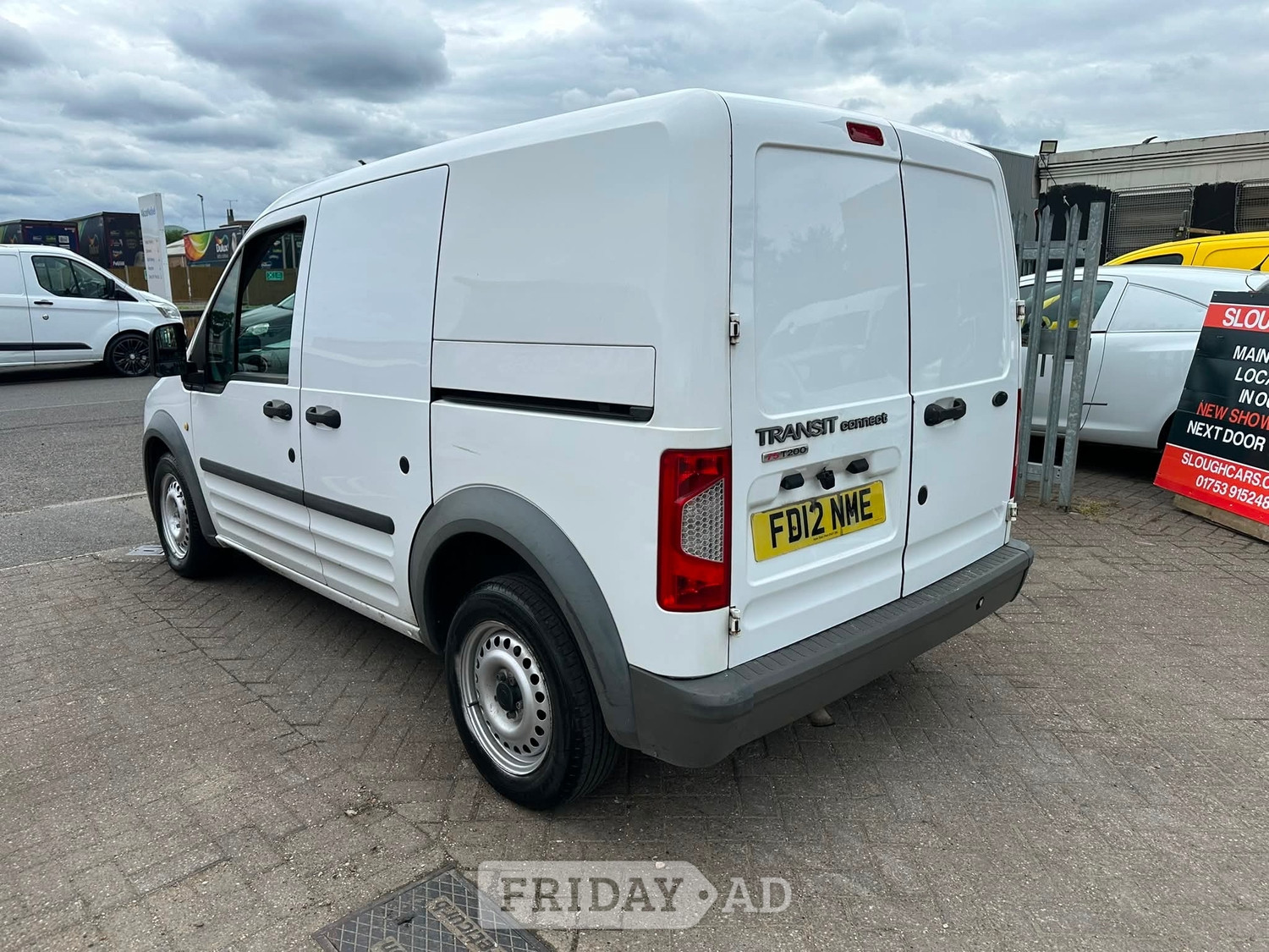 [ berth ]Ford Transit Connect