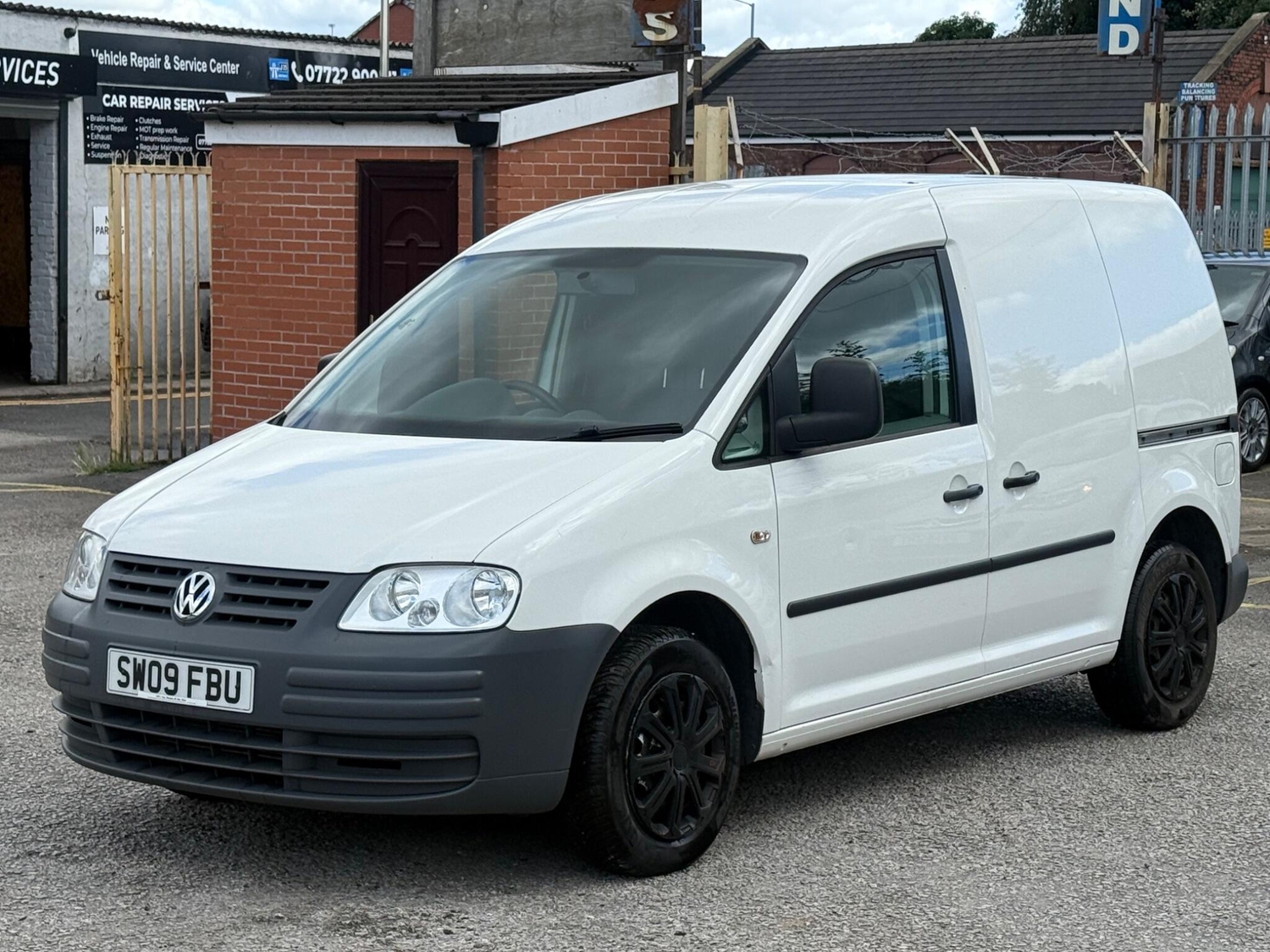 Volkswagen Caddy 2009 - Vans & Commercial Vehicles