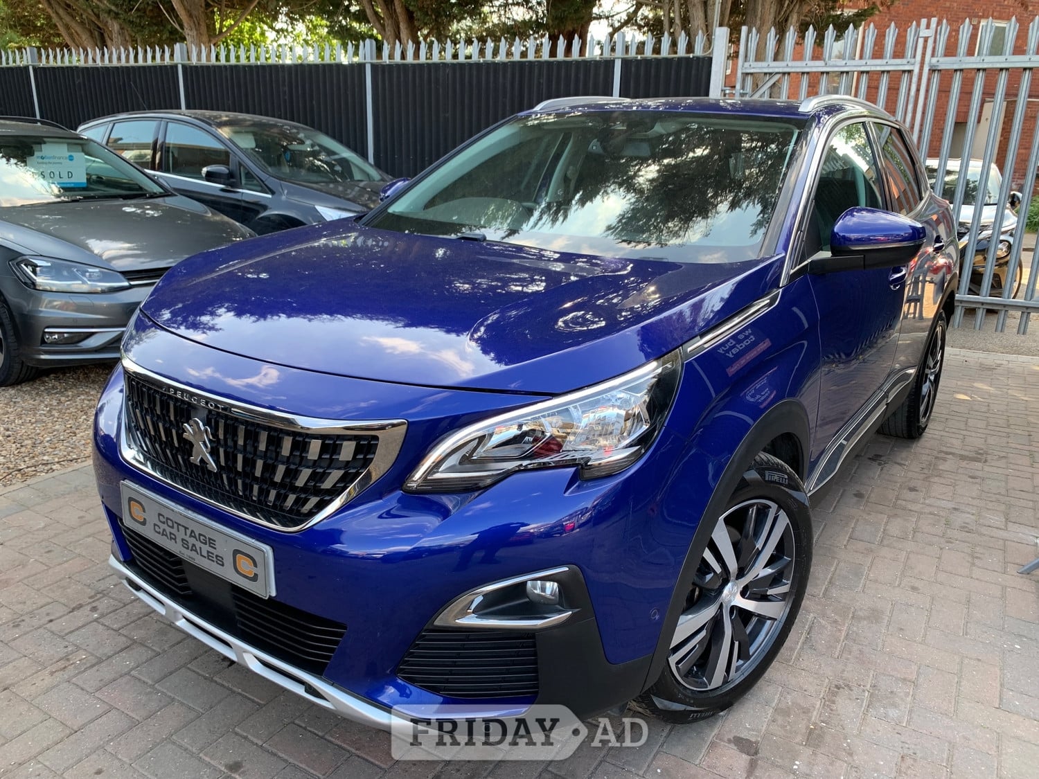 [ berth ]Peugeot 3008