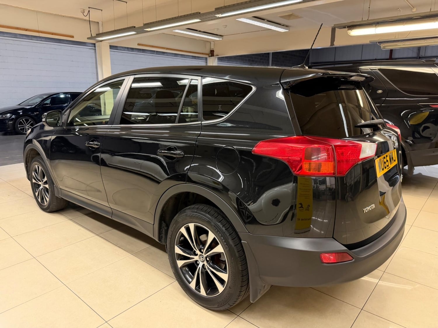 Toyota RAV4 2015 - Cars