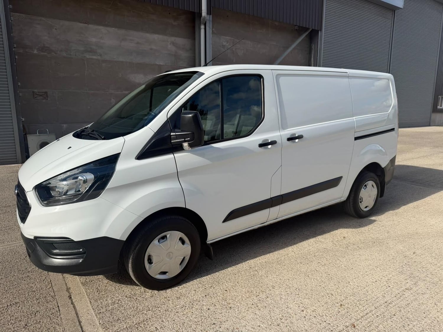 Ford Transit Custom 2021 - Vans & Commercial Vehicles
