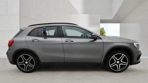 [ berth ]Mercedes-Benz GLA