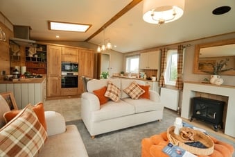 Stylish 2-Bedroom ABI Henley – Family Favourite at Abbots Salford