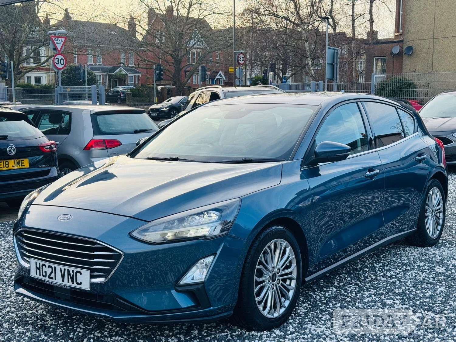 Ford Focus 2021 - Cars