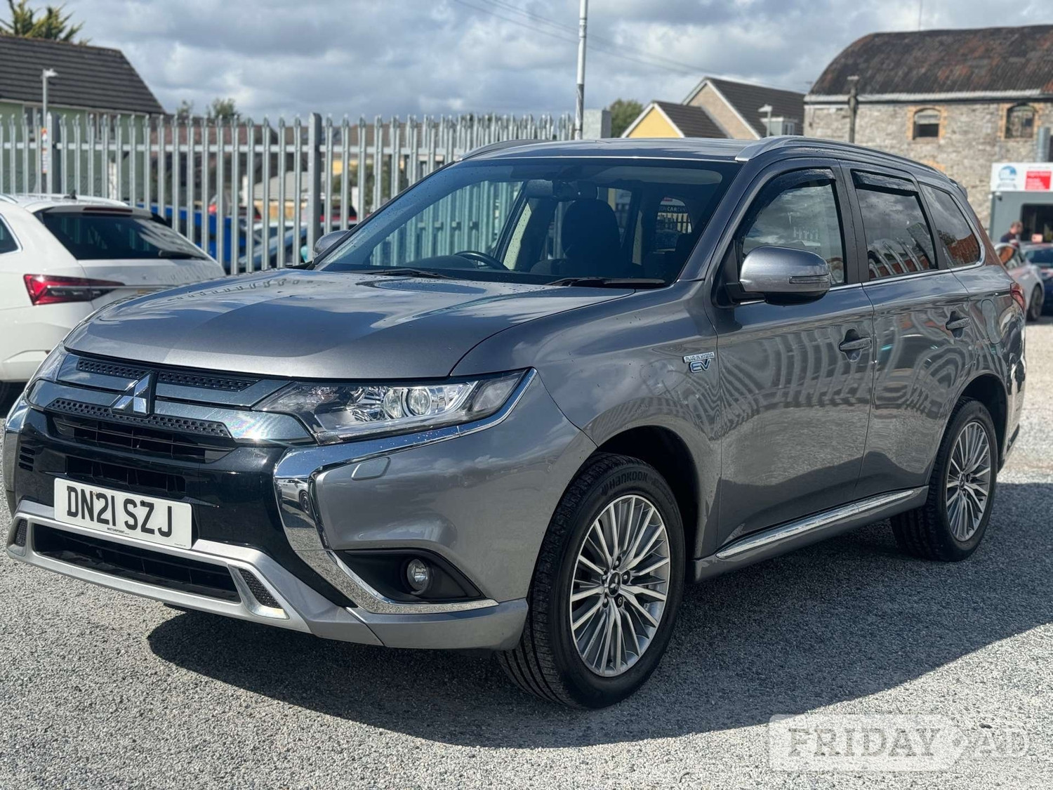 [ berth ]Mitsubishi Outlander