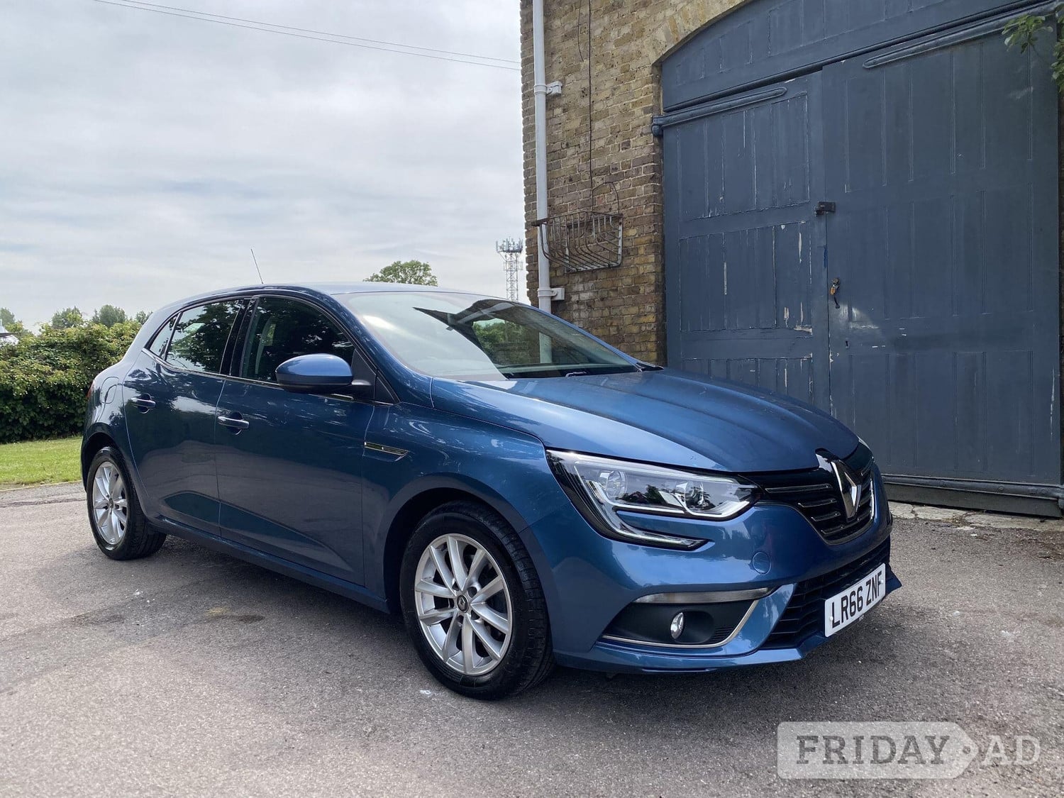 Renault Megane 2016 in Uxbridge