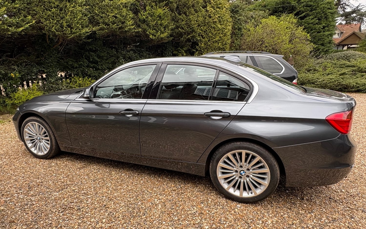[ berth ]BMW 3 Series