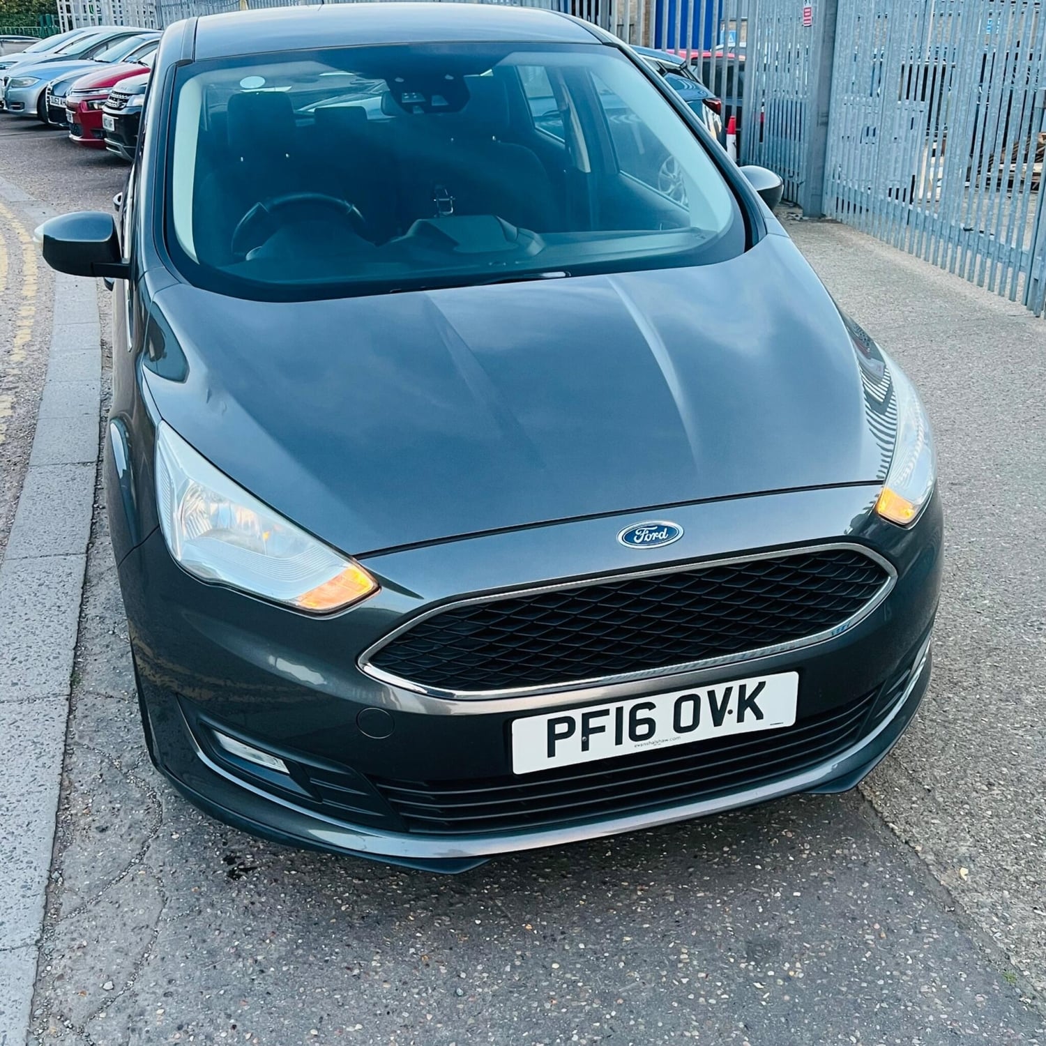 [ berth ]Ford C-MAX