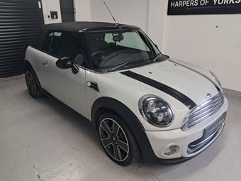Mini Convertible 2011