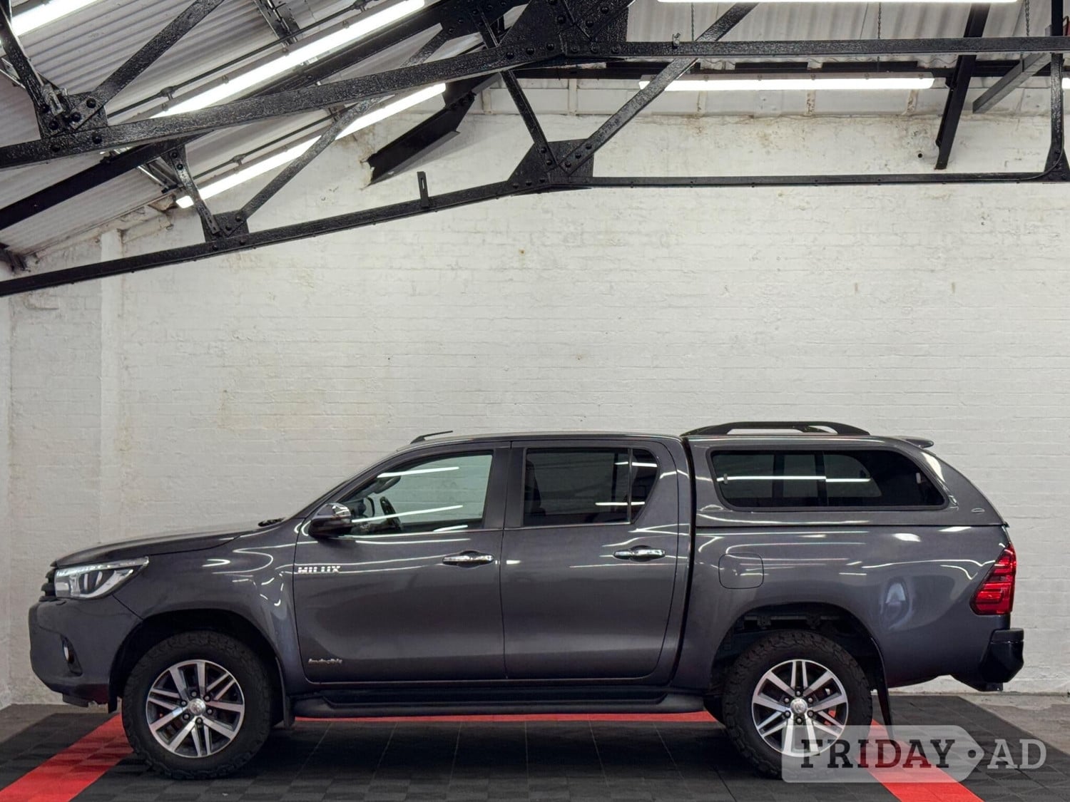 [ berth ]Toyota Hilux