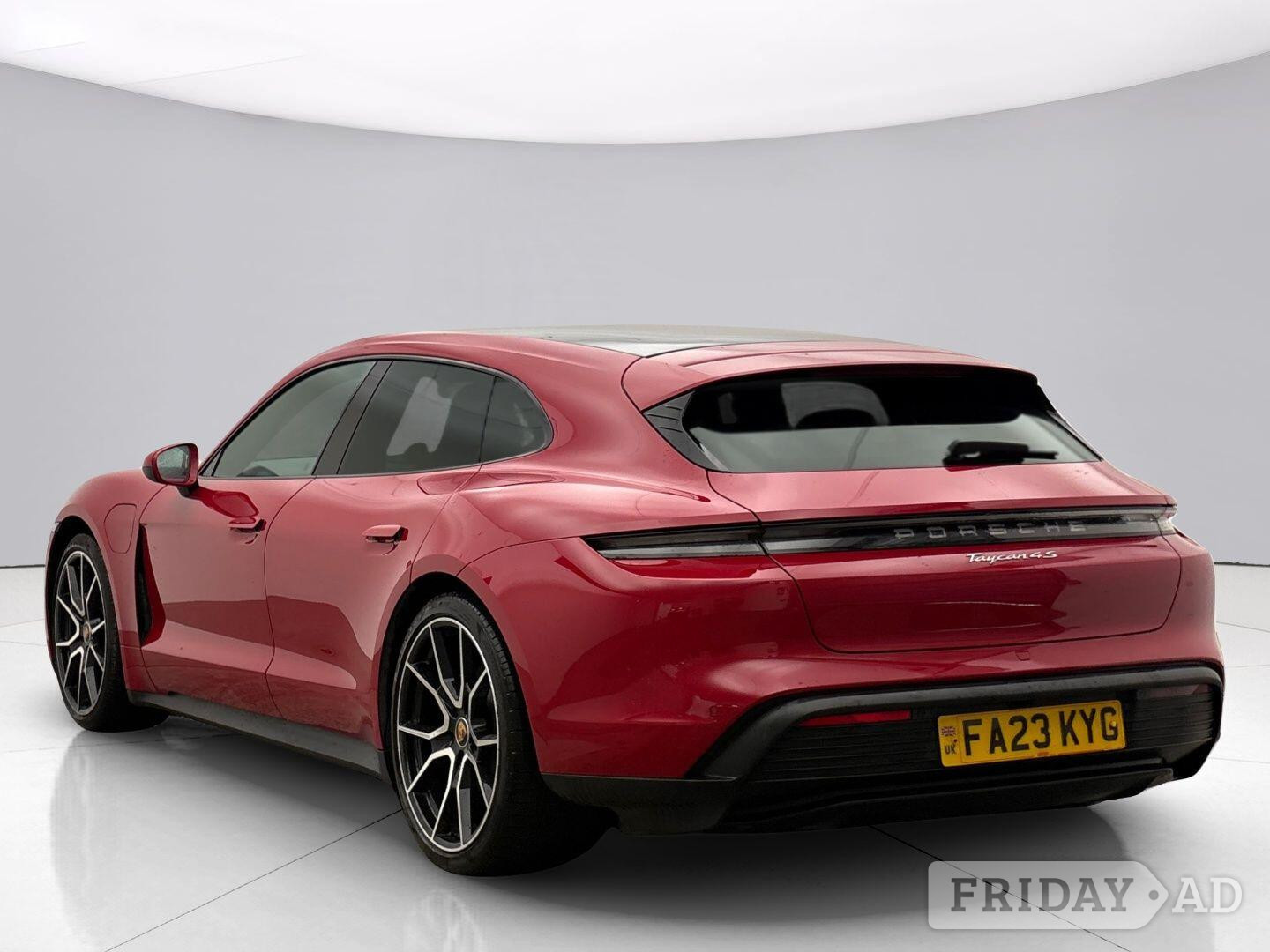 Porsche Taycan Ely