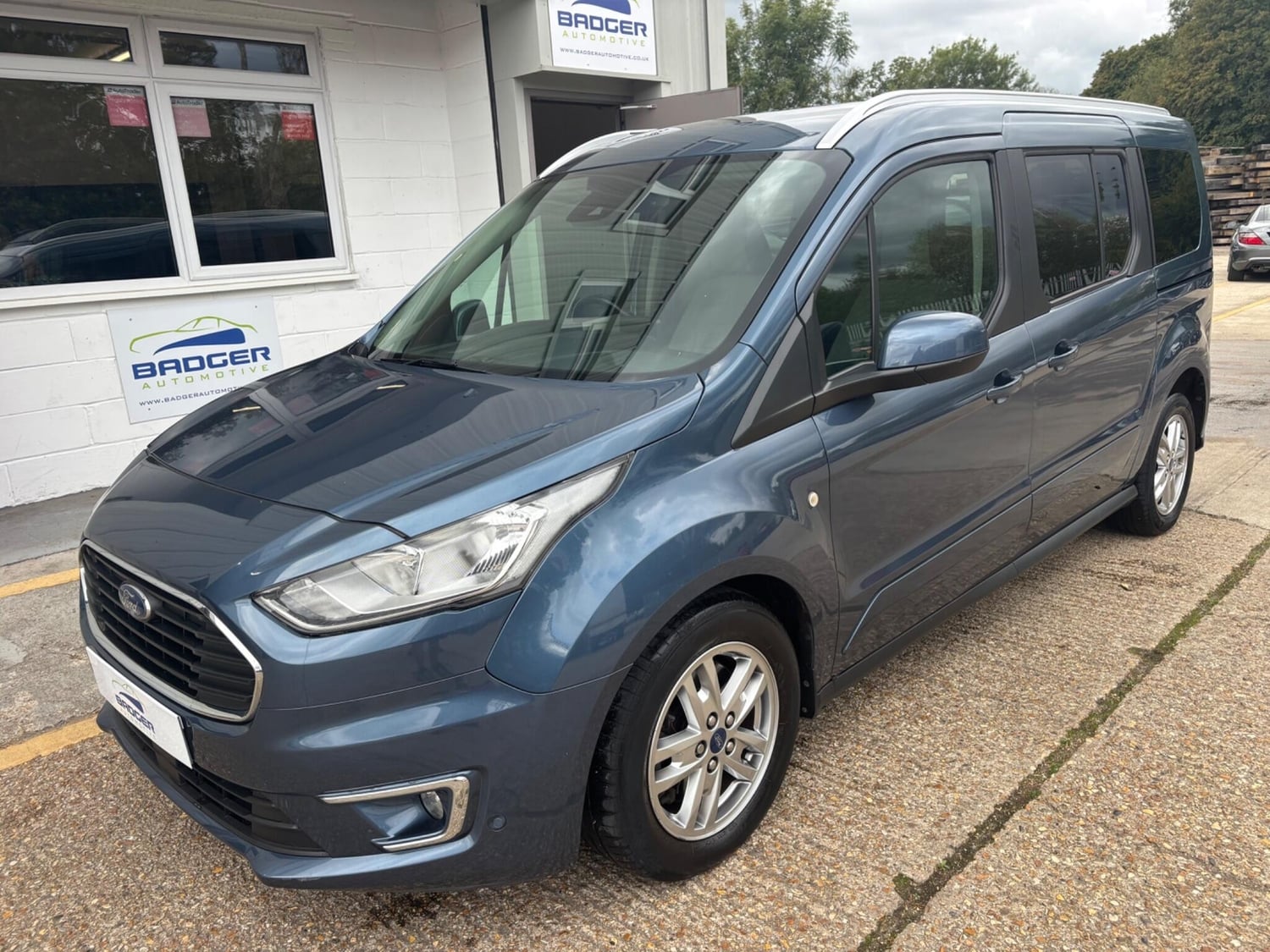 2019 Ford Grand Tourneo Connect 1.5 EcoBlue Titanium Auto Euro 6 (s/s) 5dr in Uckfield