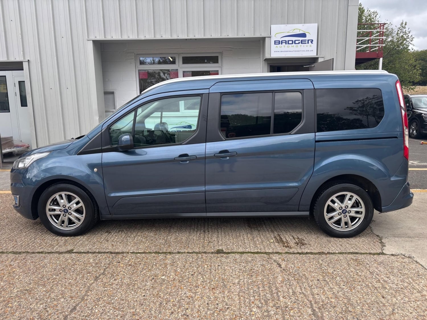 2019 Ford Grand Tourneo Connect 1.5 EcoBlue Titanium Auto Euro 6 (s/s) 5dr - Cars in Uckfield