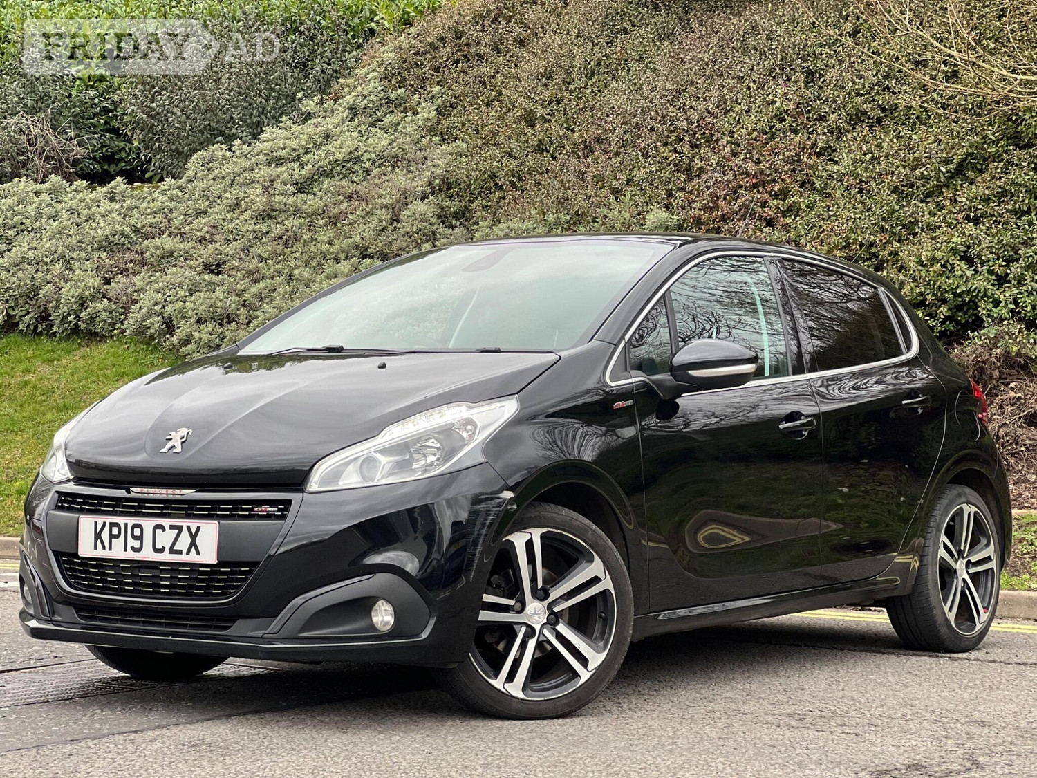 [ berth ]Peugeot 208