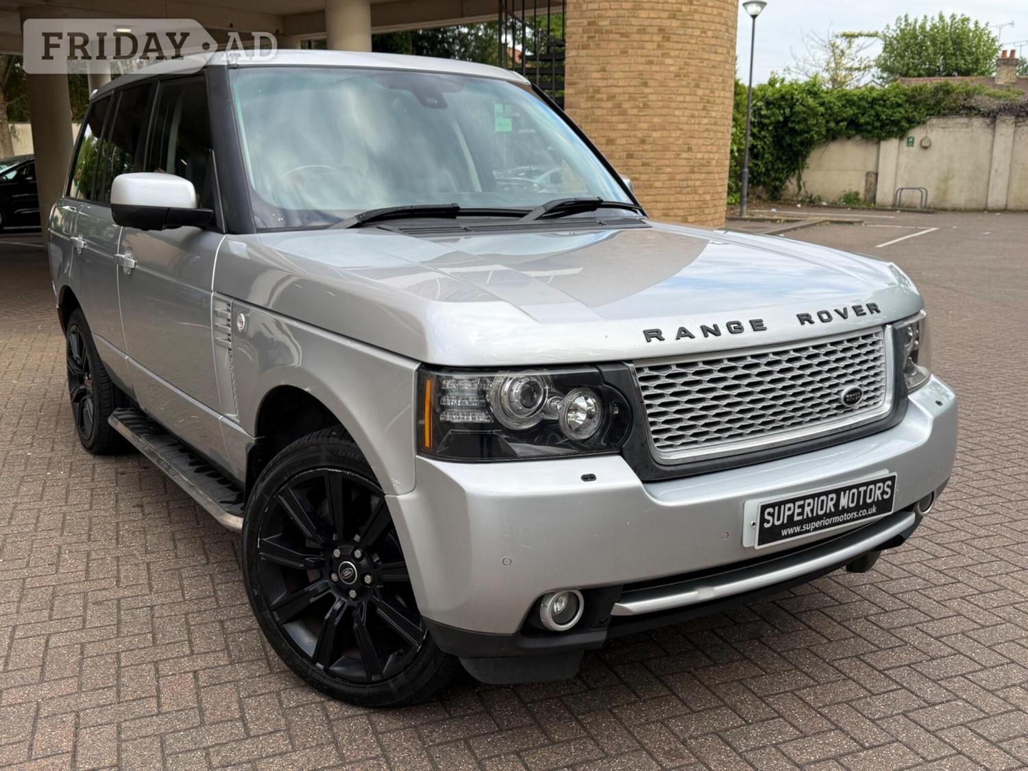 Land Rover Range Rover 2012 in Staines