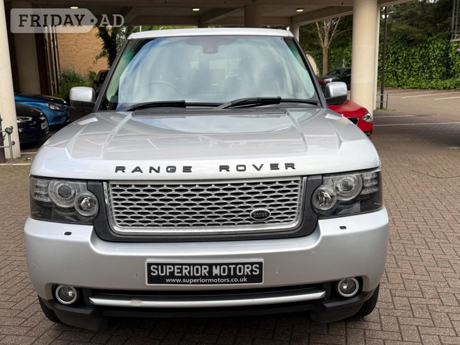 [ berth ]Land Rover Range Rover