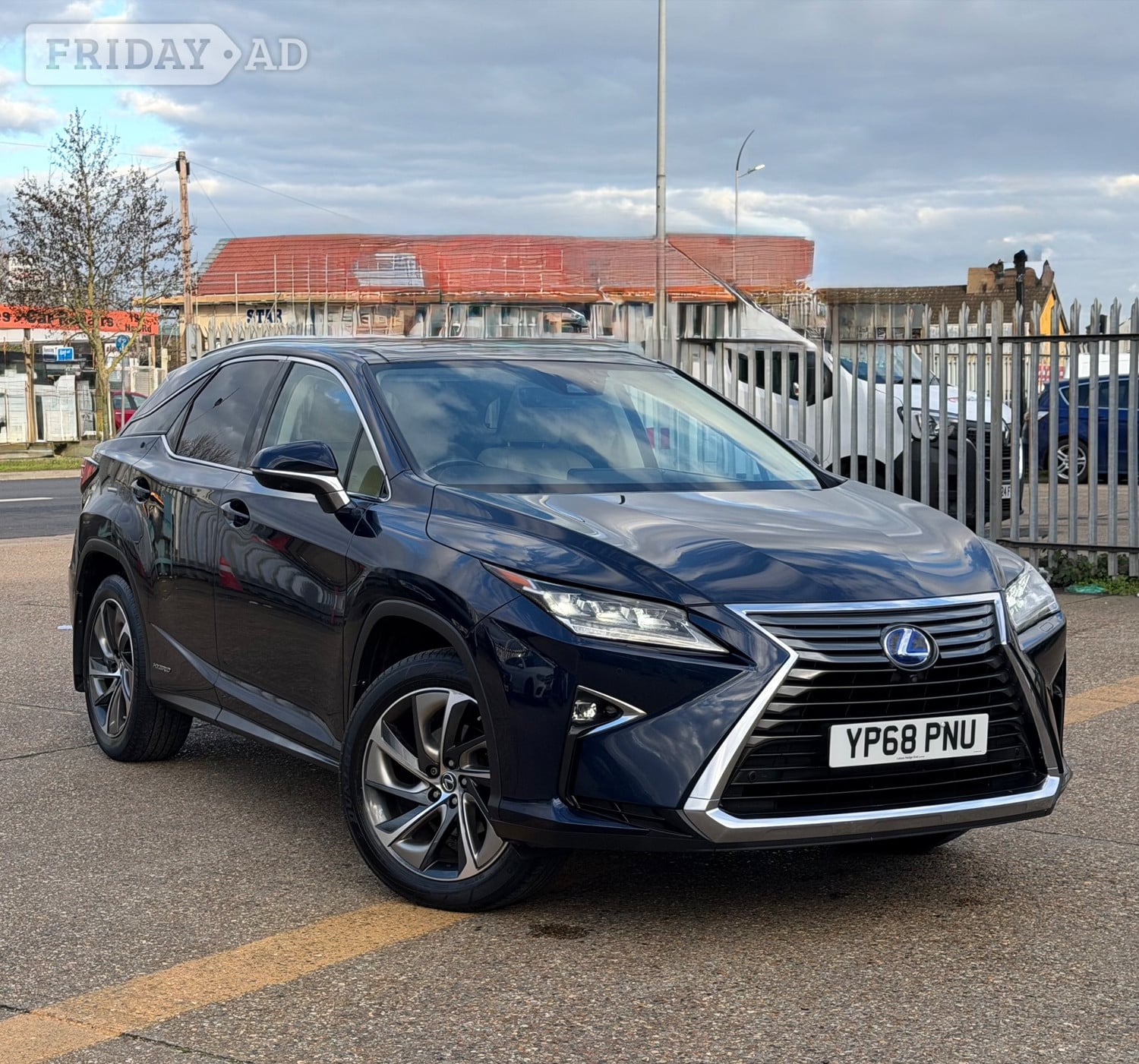 Lexus RX 2018 in Havering
