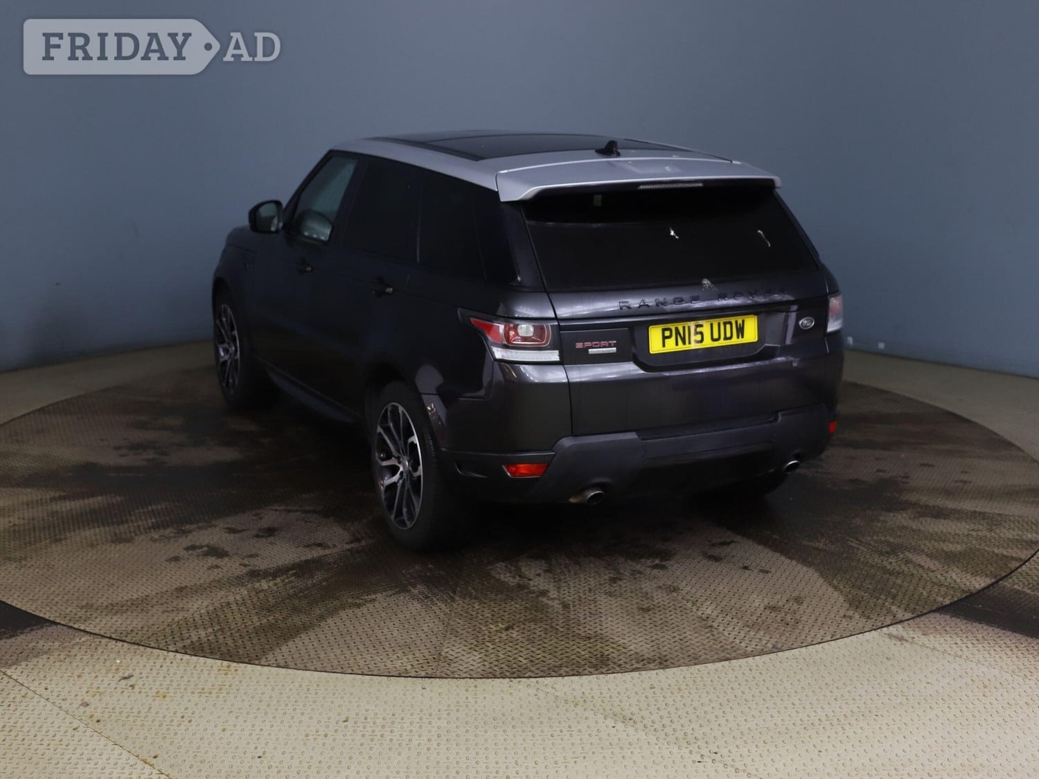 [ berth ]Land Rover Range Rover Sport