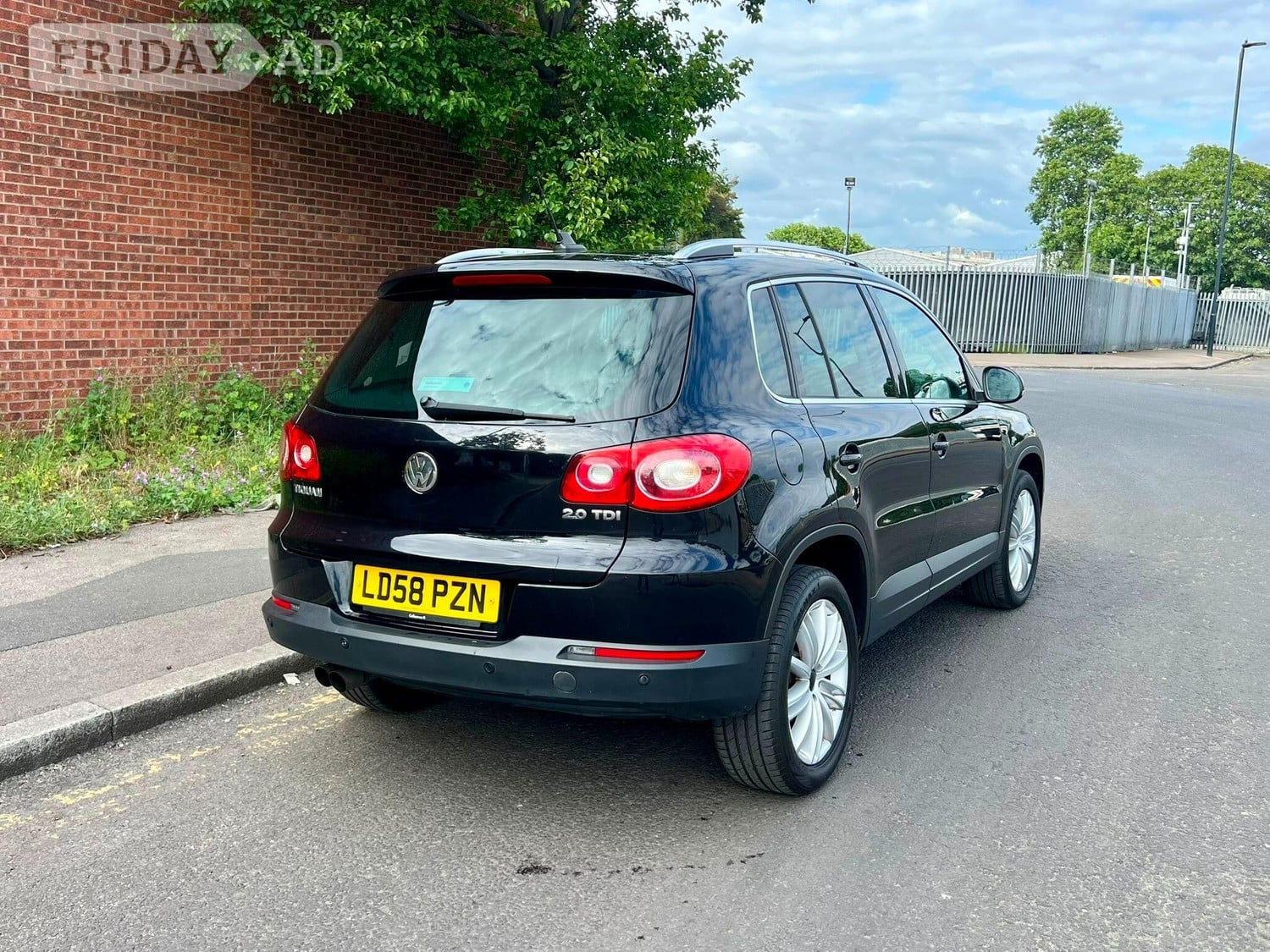 Volkswagen Tiguan 2008 - Cars in Wembley