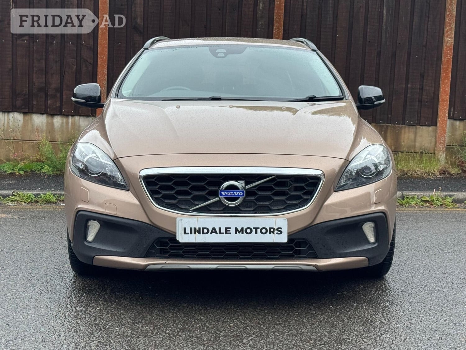 Volvo V40 Cross Country Oldham