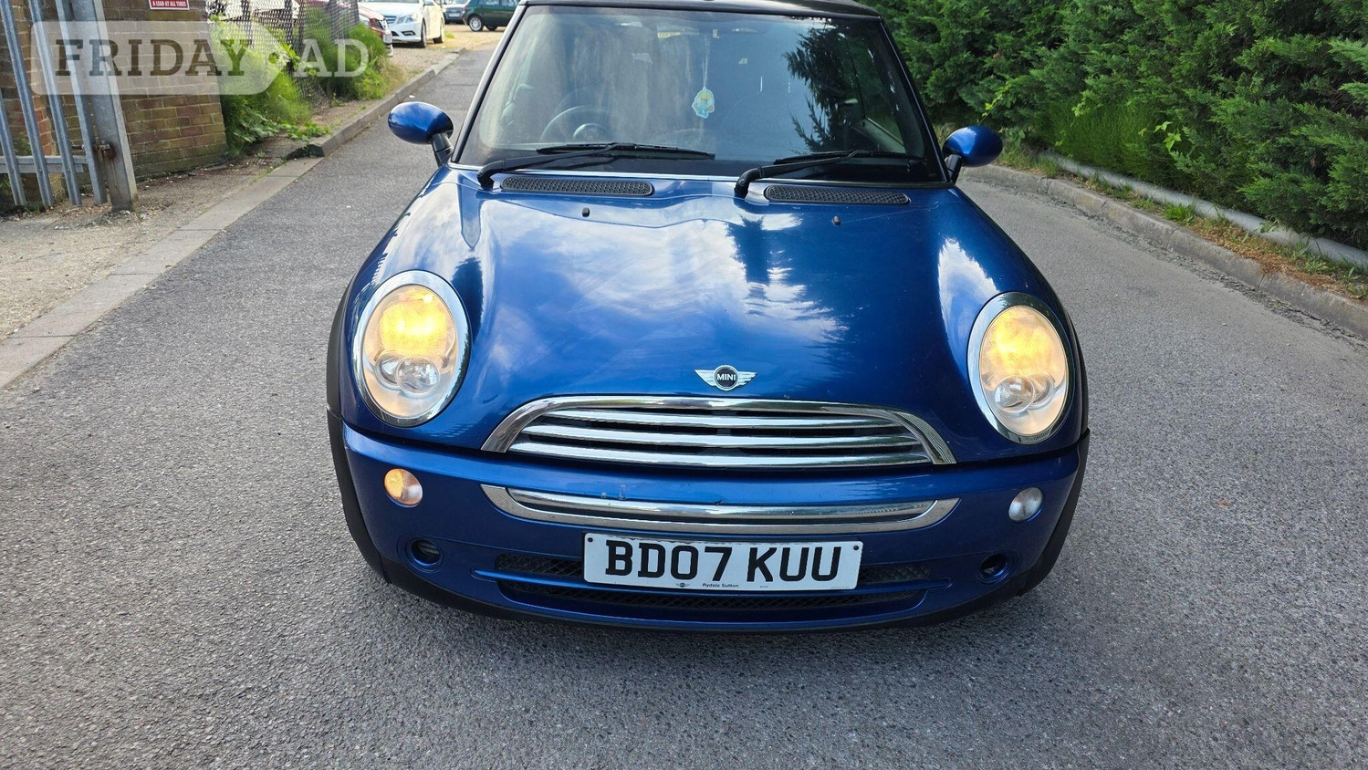 Mini Convertible Leighton Buzzard