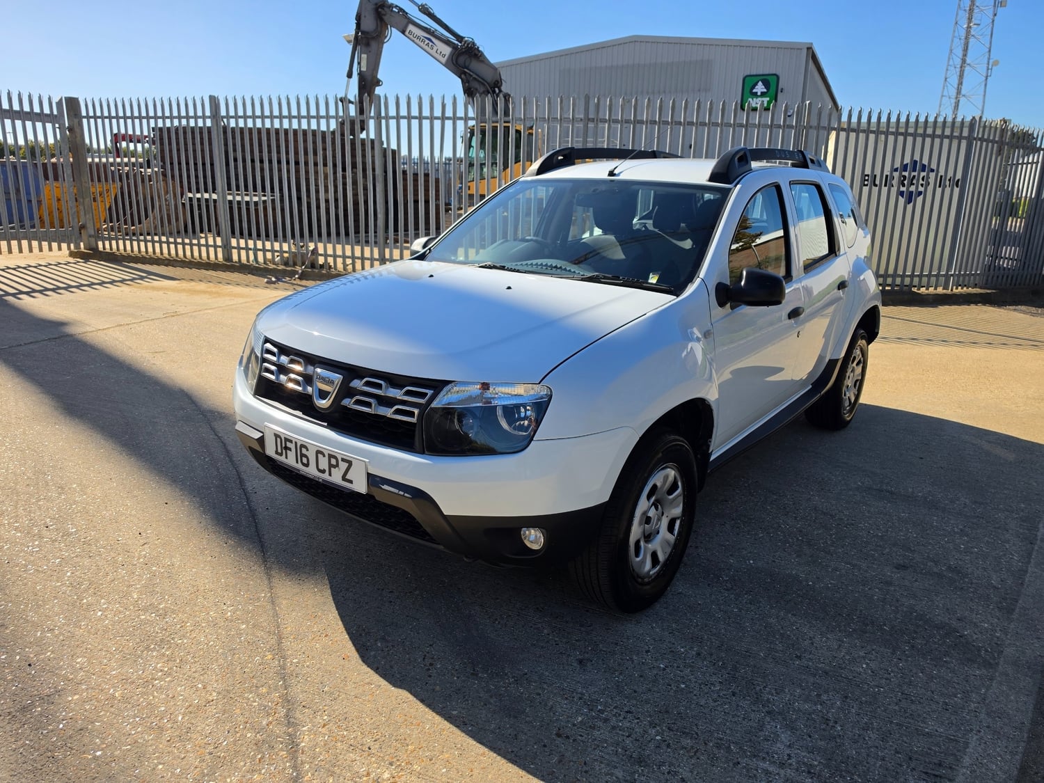 [ berth ]Dacia Duster