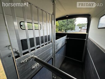 Cheval Liberte Multi Max  Horse Trailer