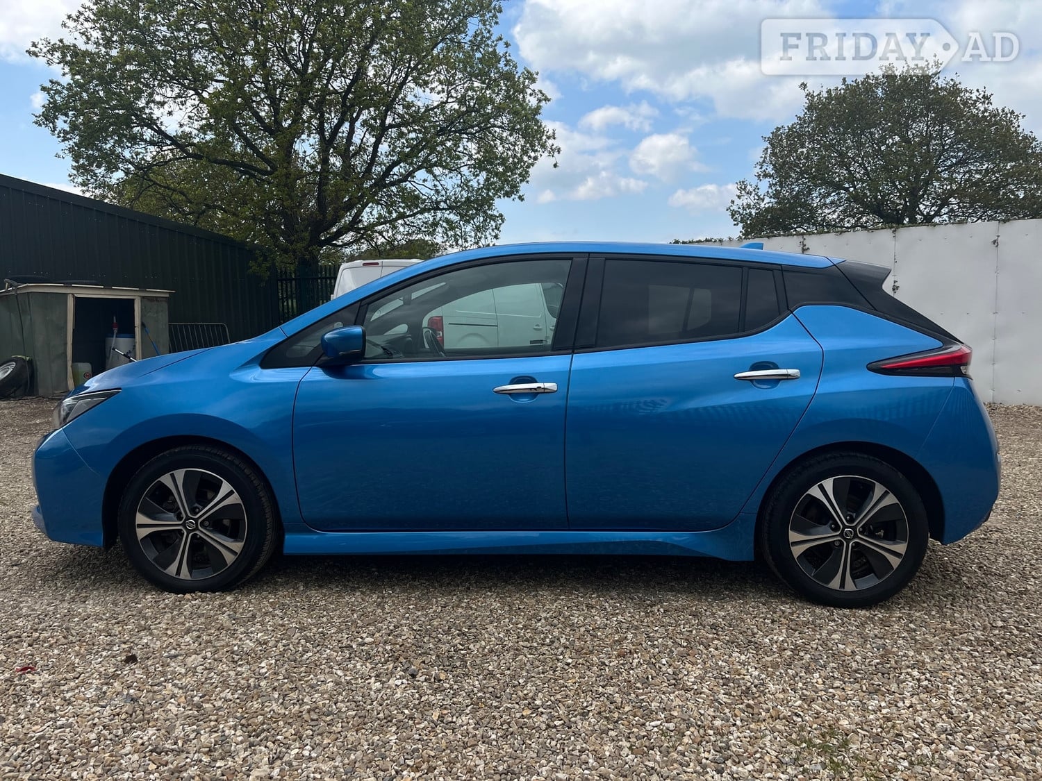Nissan LEAF 2022 - Cars