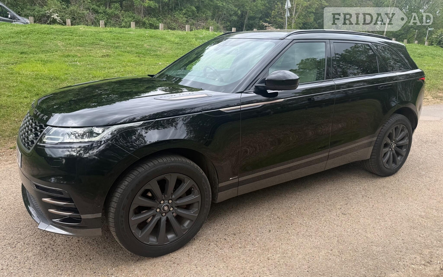 Land Rover Range Rover Velar 2019 - Cars in Waltham Abbey