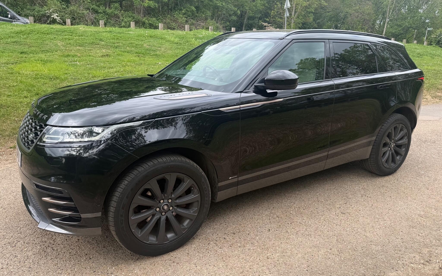 Land Rover Range Rover Velar 2019 - Cars in Waltham Abbey