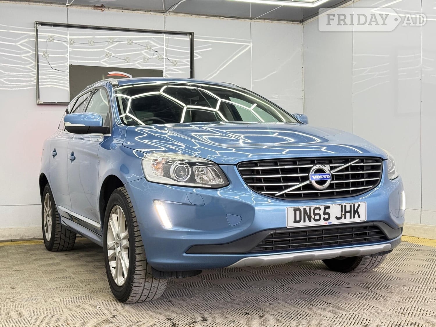[ berth ]Volvo XC60