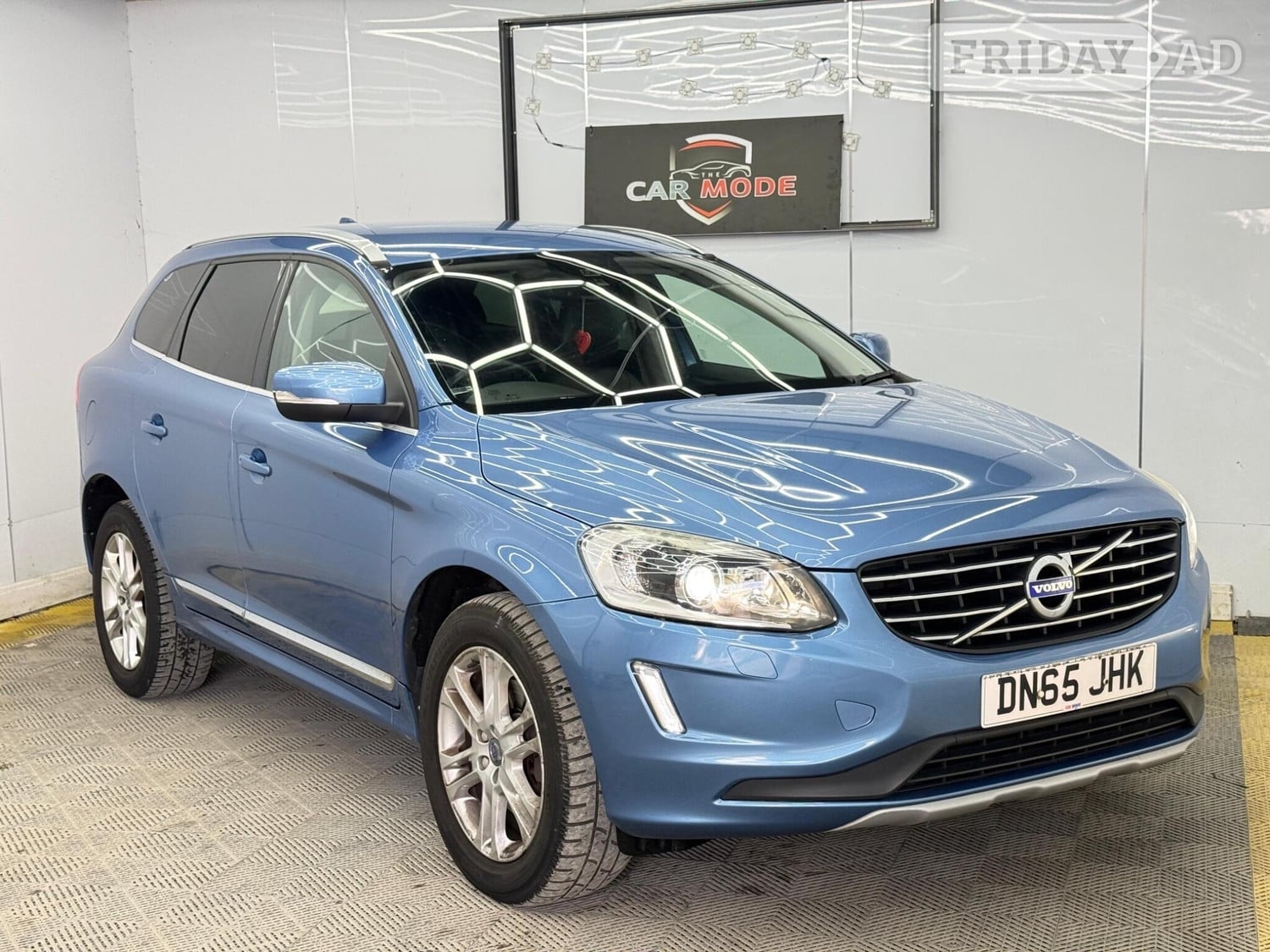 Volvo XC60 2015 in Hillingdon