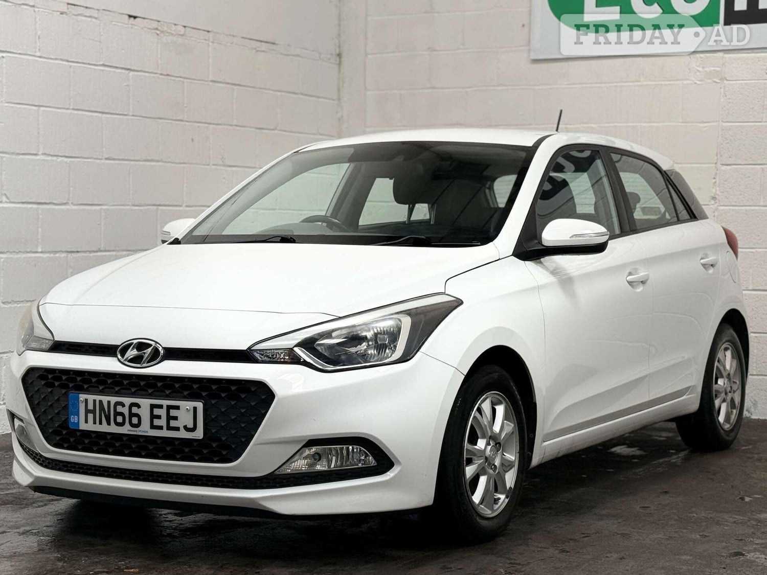 Hyundai i20 2016 - Cars in Uxbridge