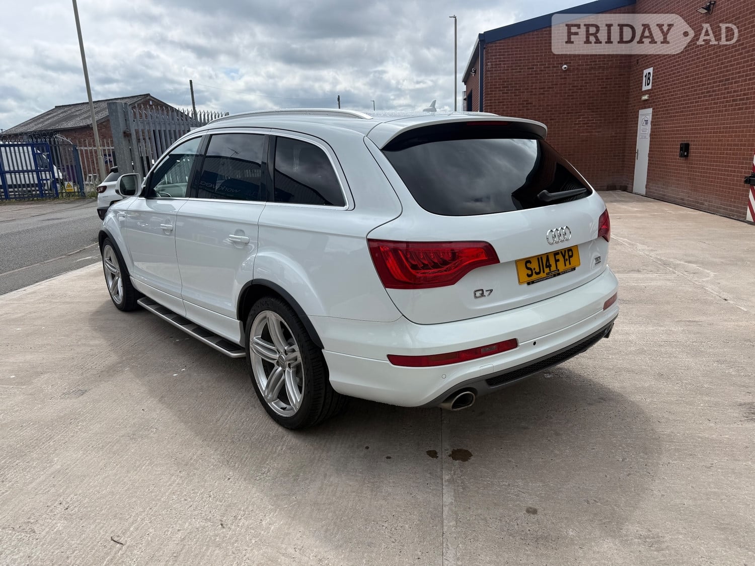 Audi Q7 2014 - Cars