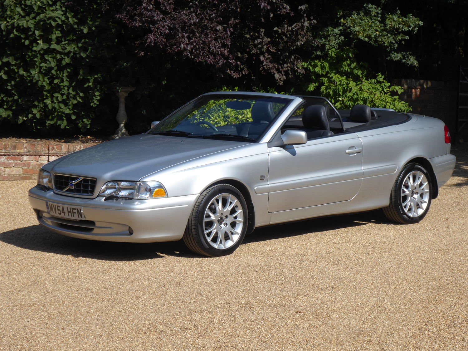 Volvo C70 2005 - Cars in Northampton