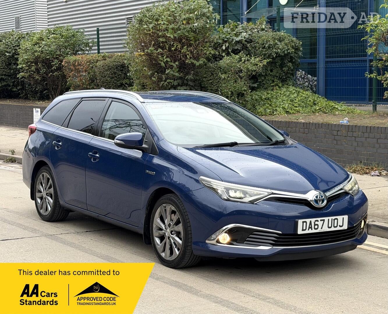 Toyota Auris 2017 in Havering