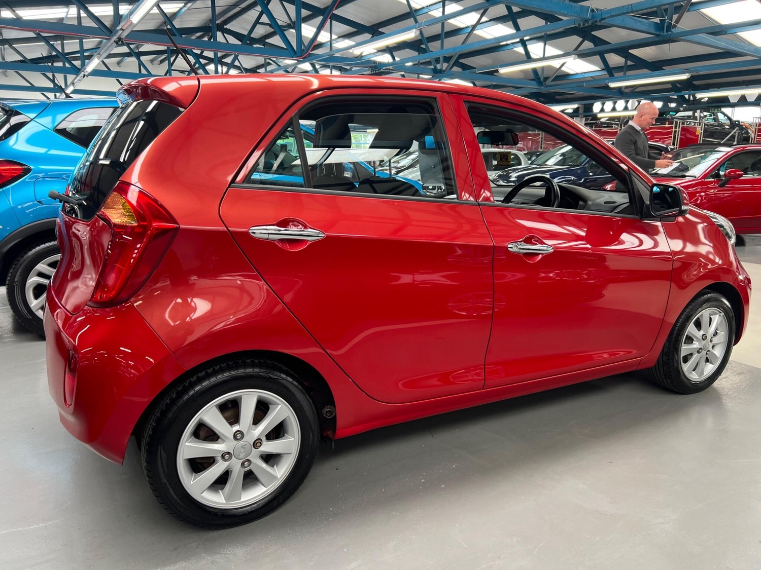 Kia Picanto 2014 - Cars in Bolton