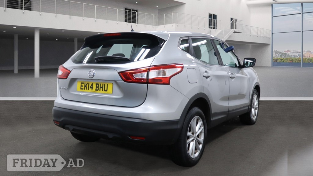 Nissan Qashqai 2014 - Cars in Hounslow