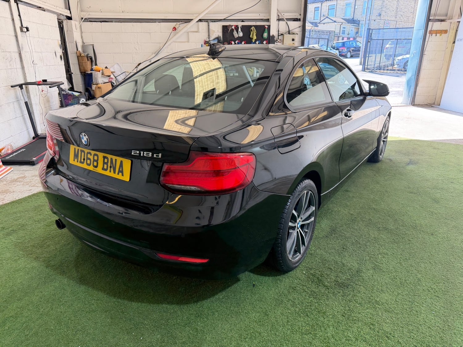 [ berth ]BMW 2 Series