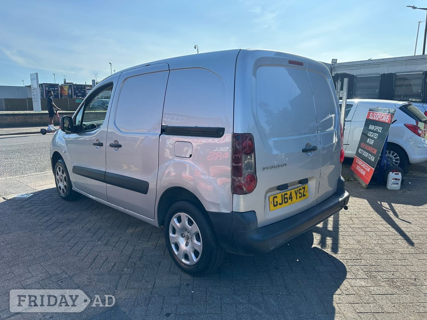 [ berth ]Peugeot Partner