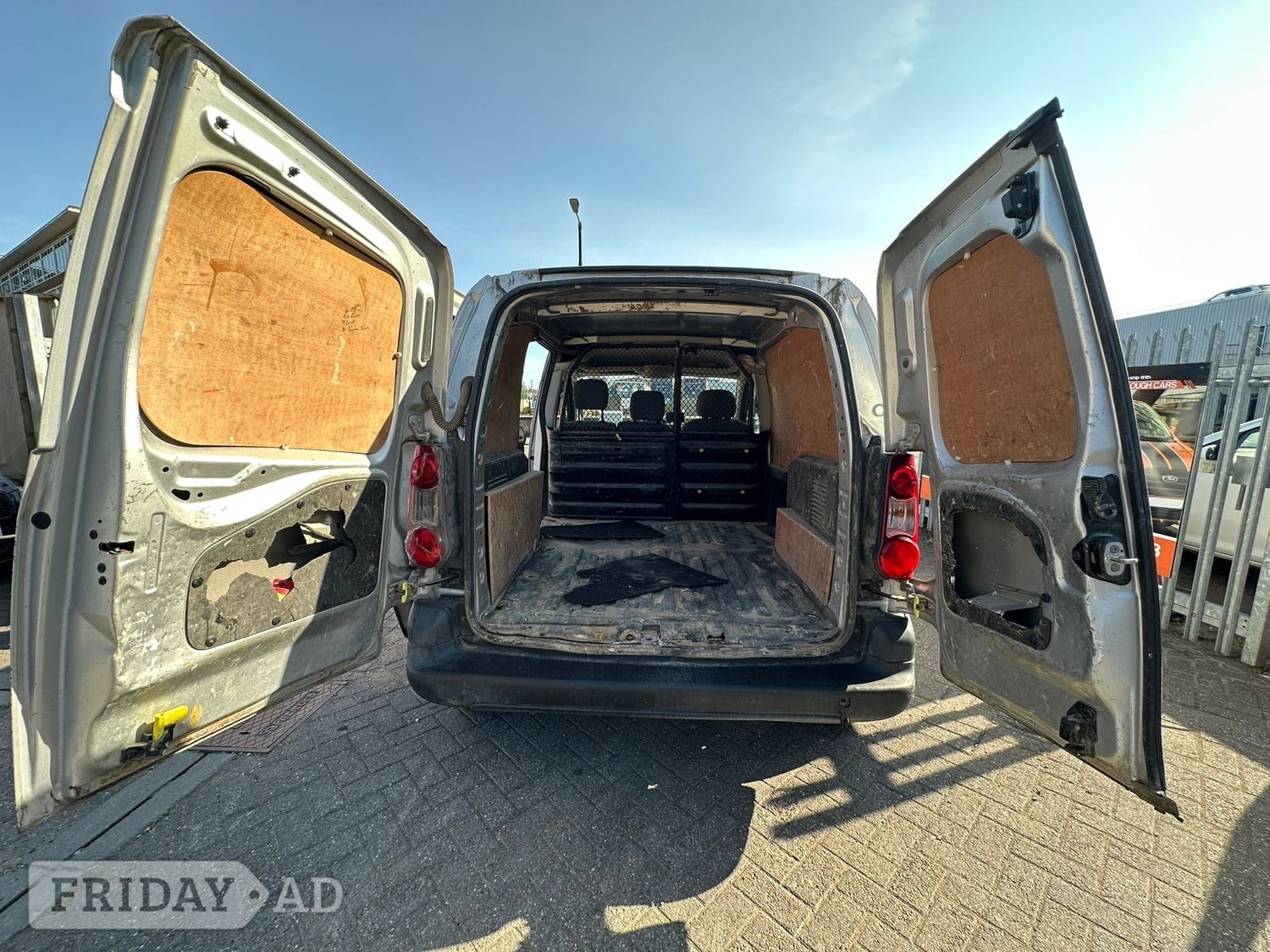 Peugeot Partner 2014 - Vans & Commercial Vehicles