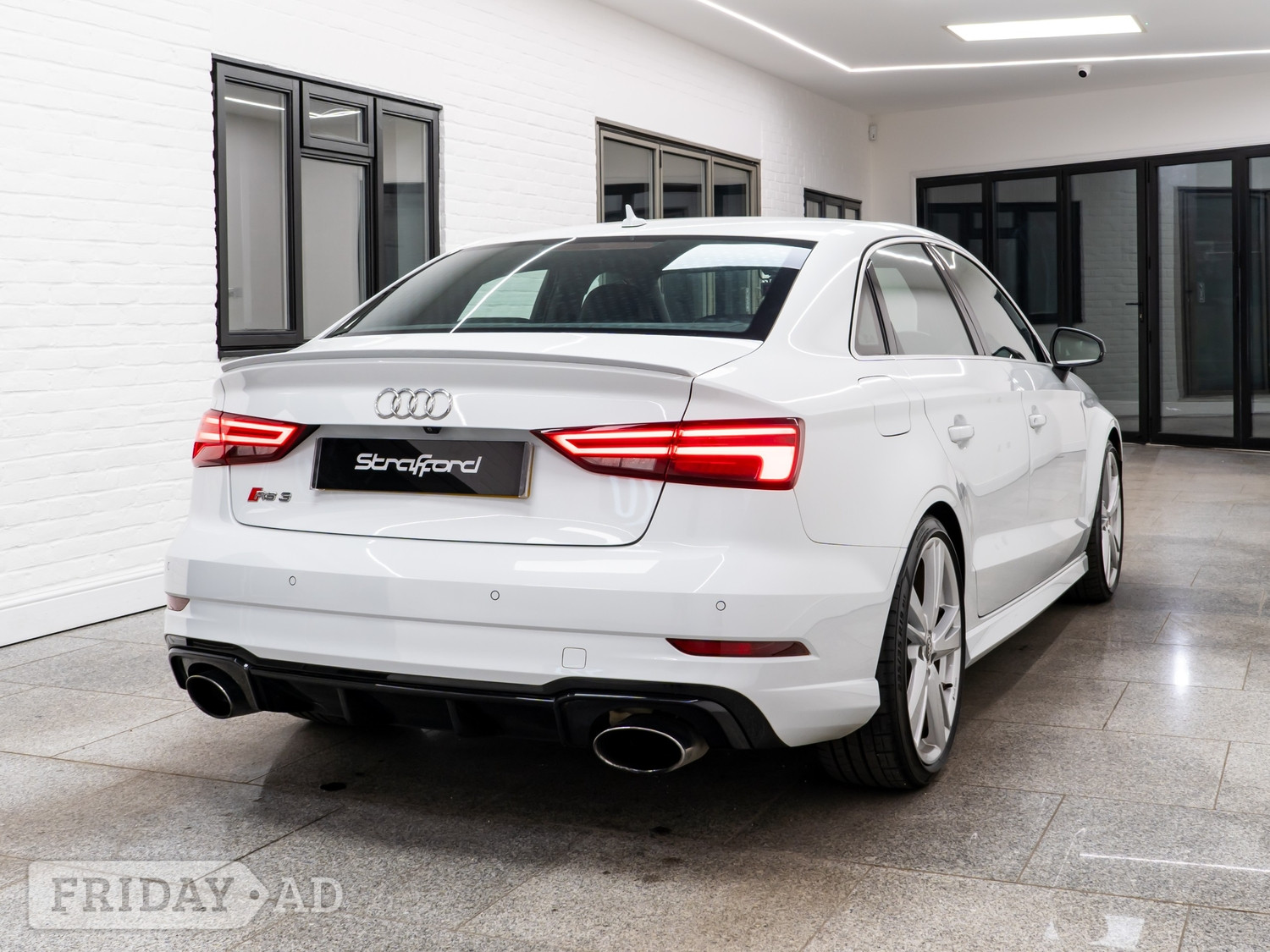 [ berth ]Audi RS3