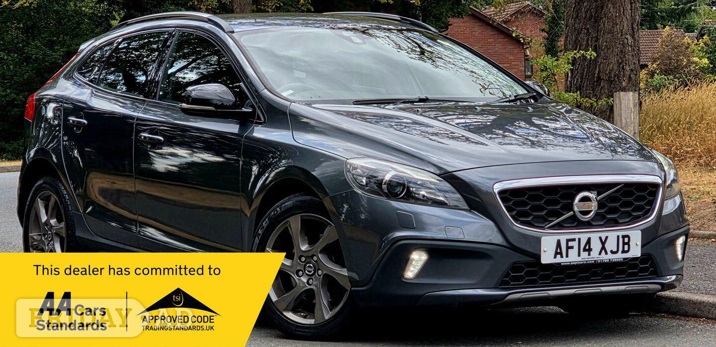 Volvo V40 Cross Country 2014 in Birmingham
