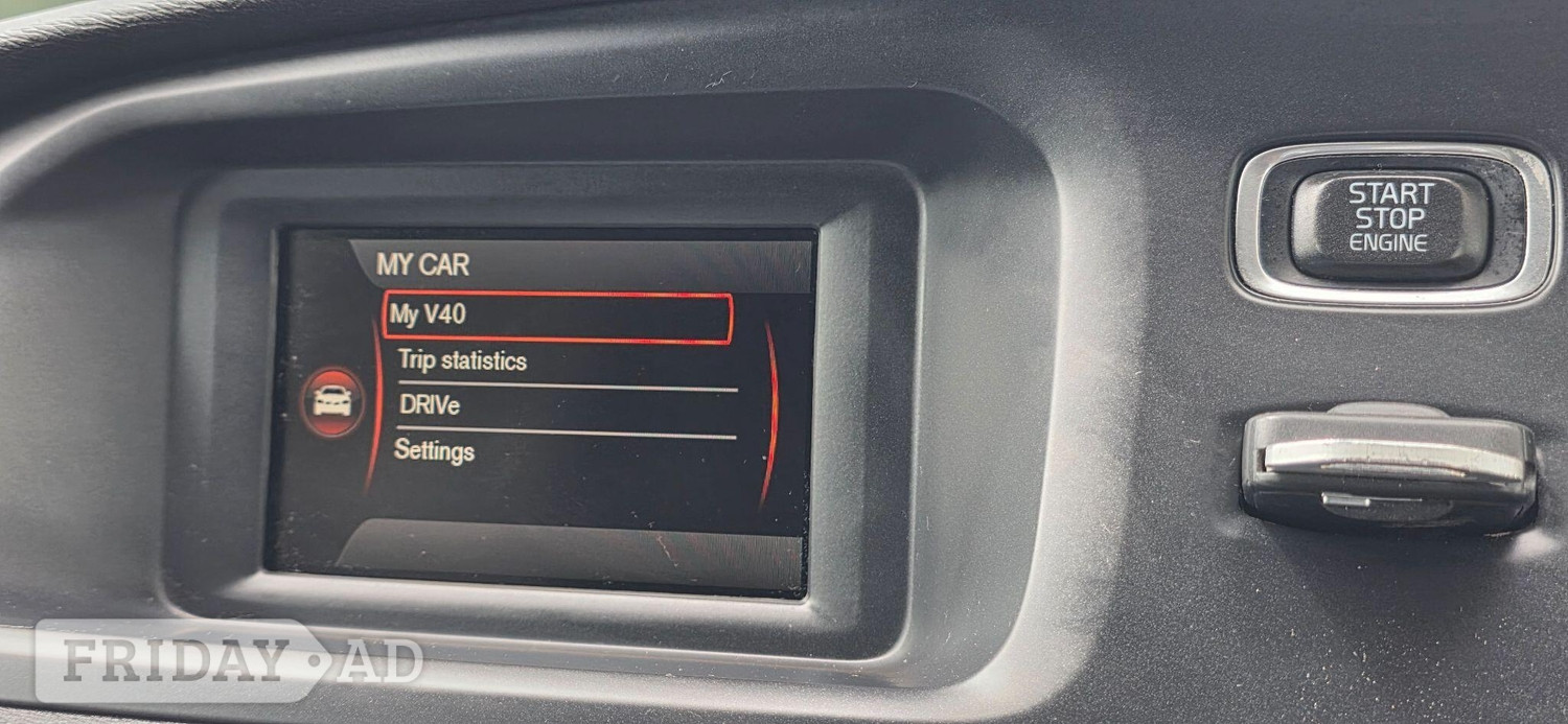 Volvo V40 Cross Country 2014 - Cars
