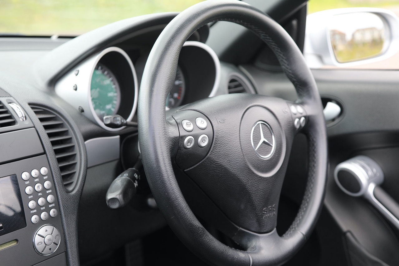 [ berth ]Mercedes-Benz SLK